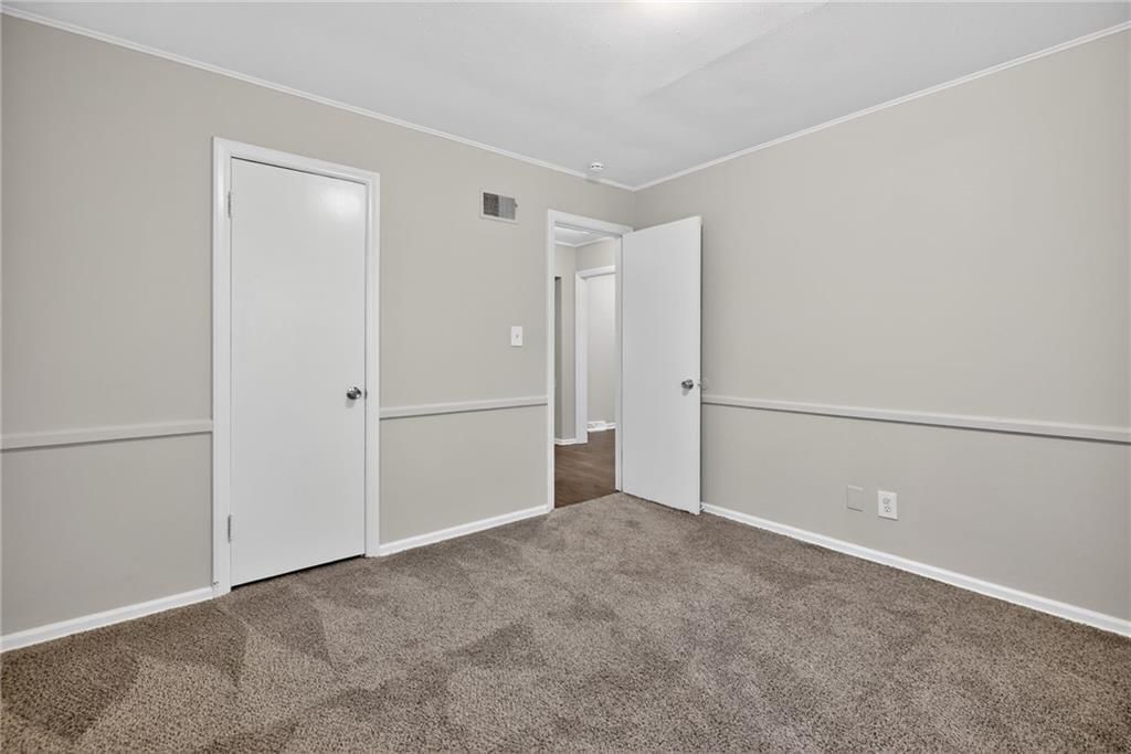 2920 Longwood Avenue — photo 19