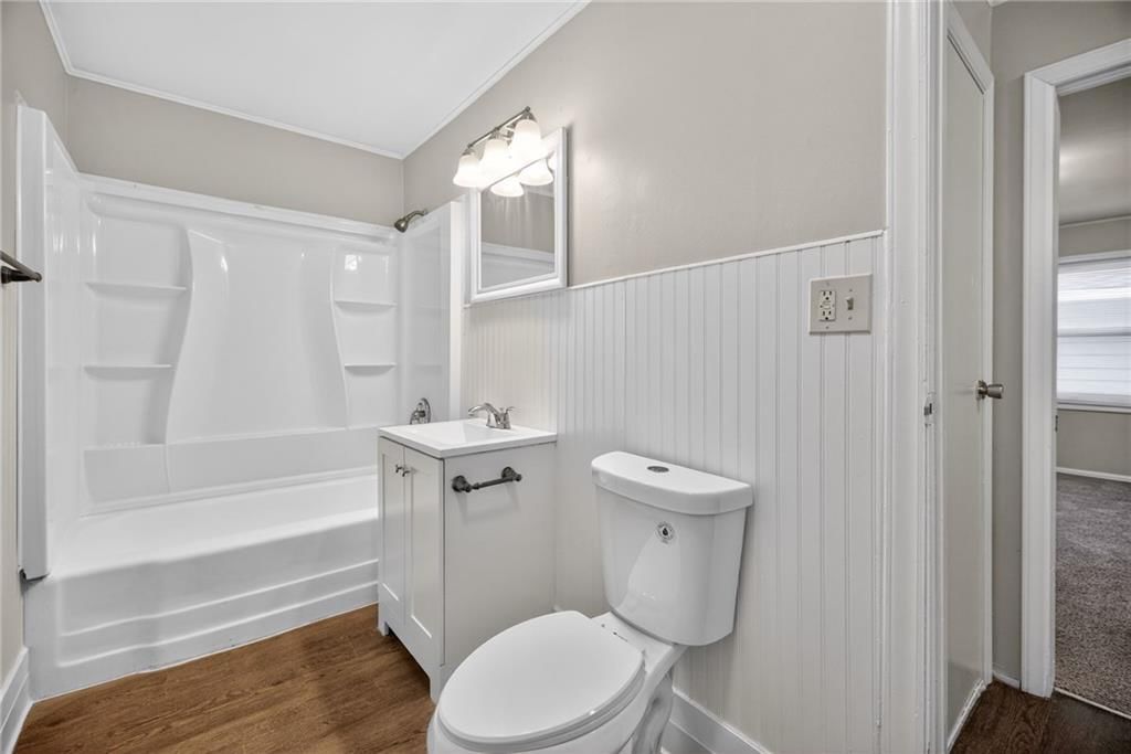 2920 Longwood Avenue — photo 22