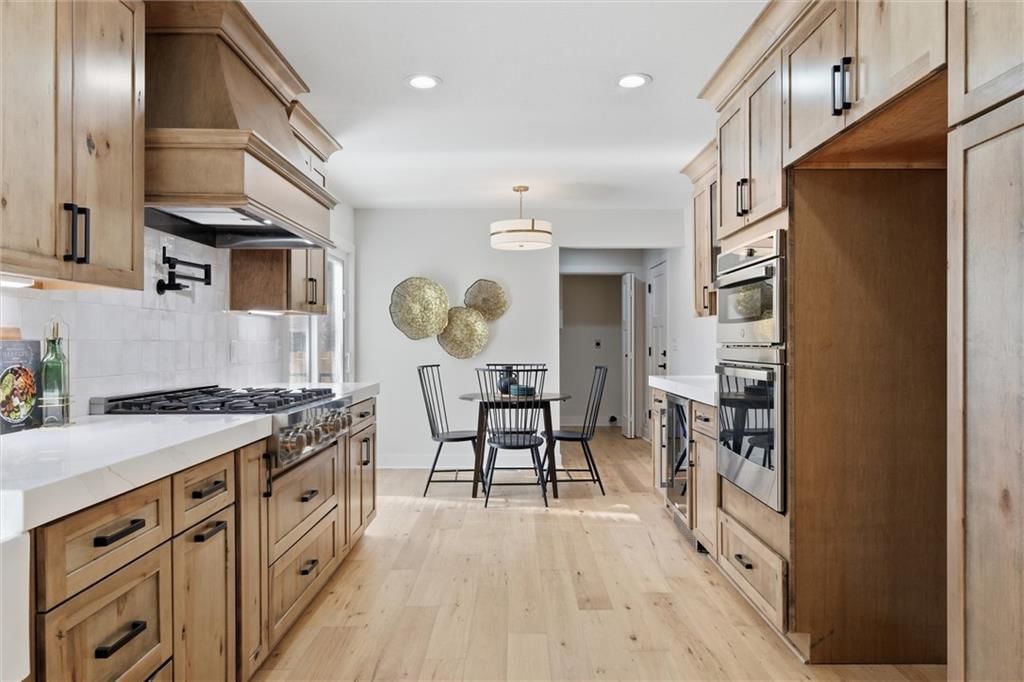 10070 Hemlock Drive — photo 12