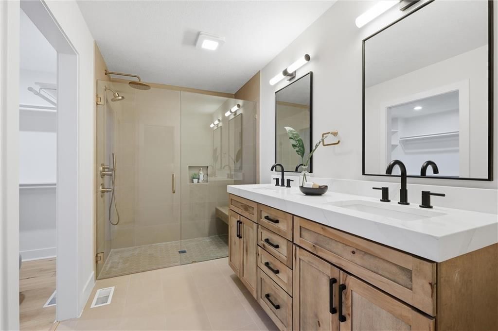 10070 Hemlock Drive — photo 21