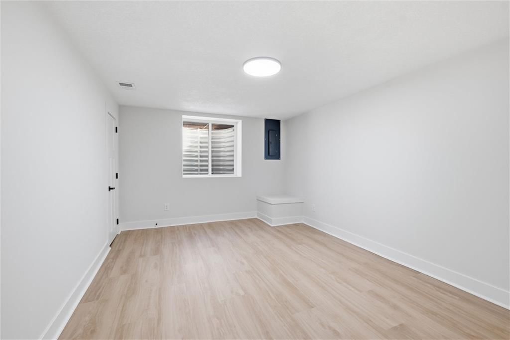 10070 Hemlock Drive — photo 35