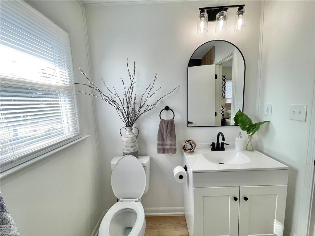 16014 Speaker Avenue — photo 13