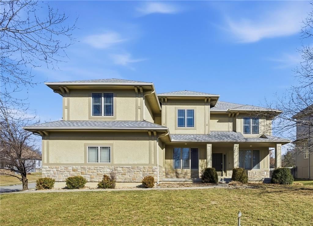 2300 Silver Spring Lane, Lee's Summit, MO
