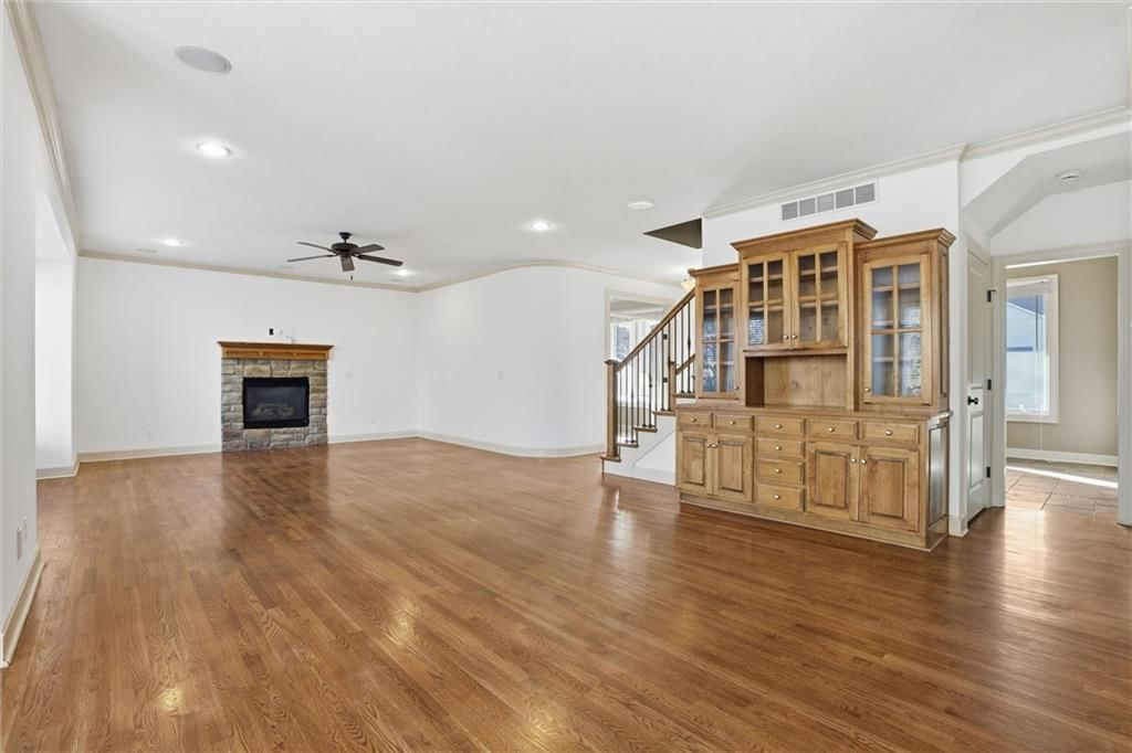 2300 Silver Spring Lane — photo 8