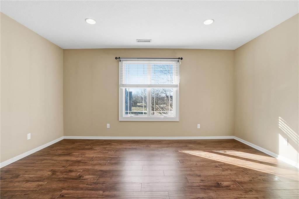 2300 Silver Spring Lane — photo 25