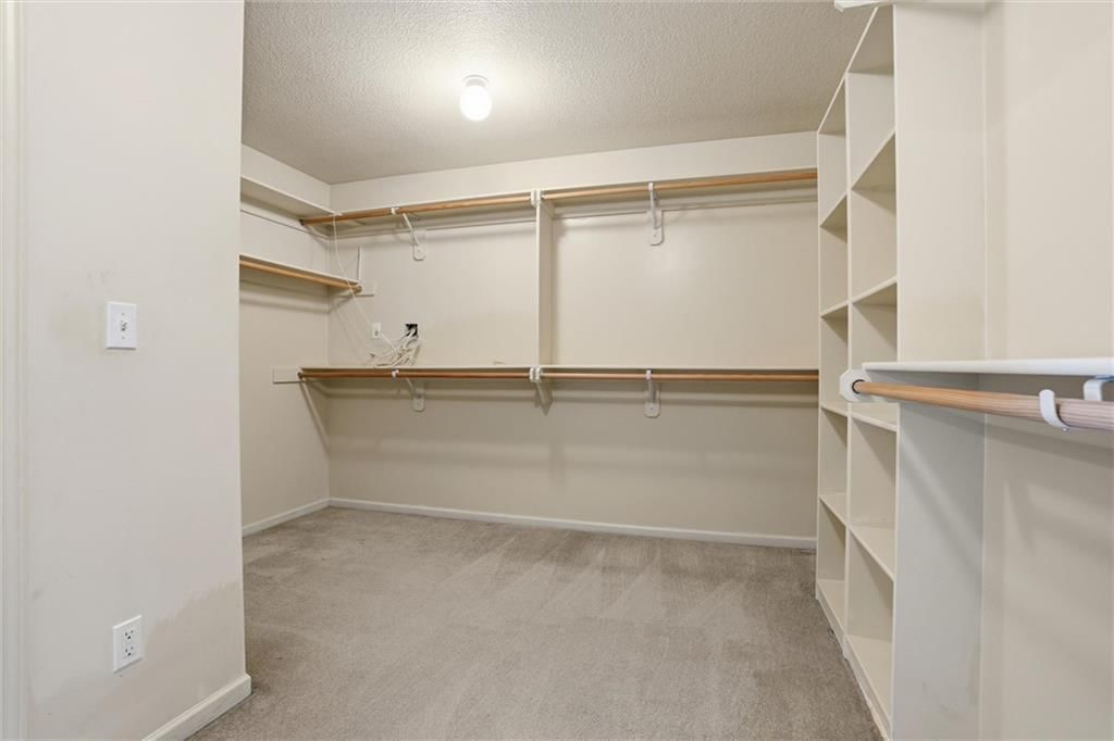 2300 Silver Spring Lane — photo 28