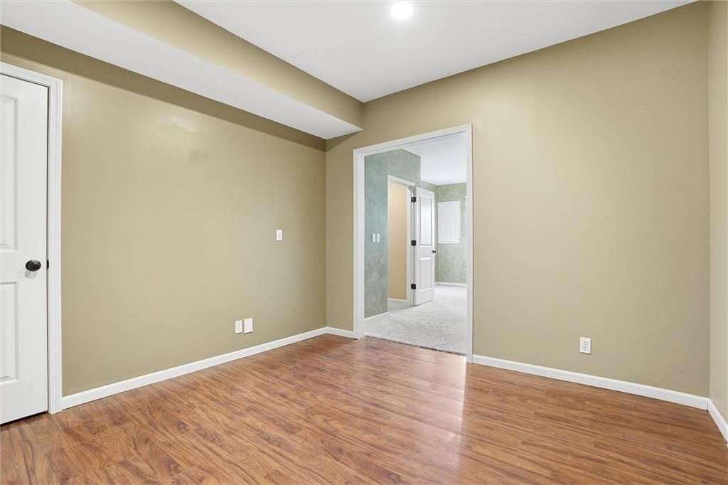 2300 Silver Spring Lane — photo 30