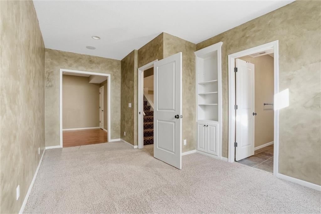 2300 Silver Spring Lane — photo 40
