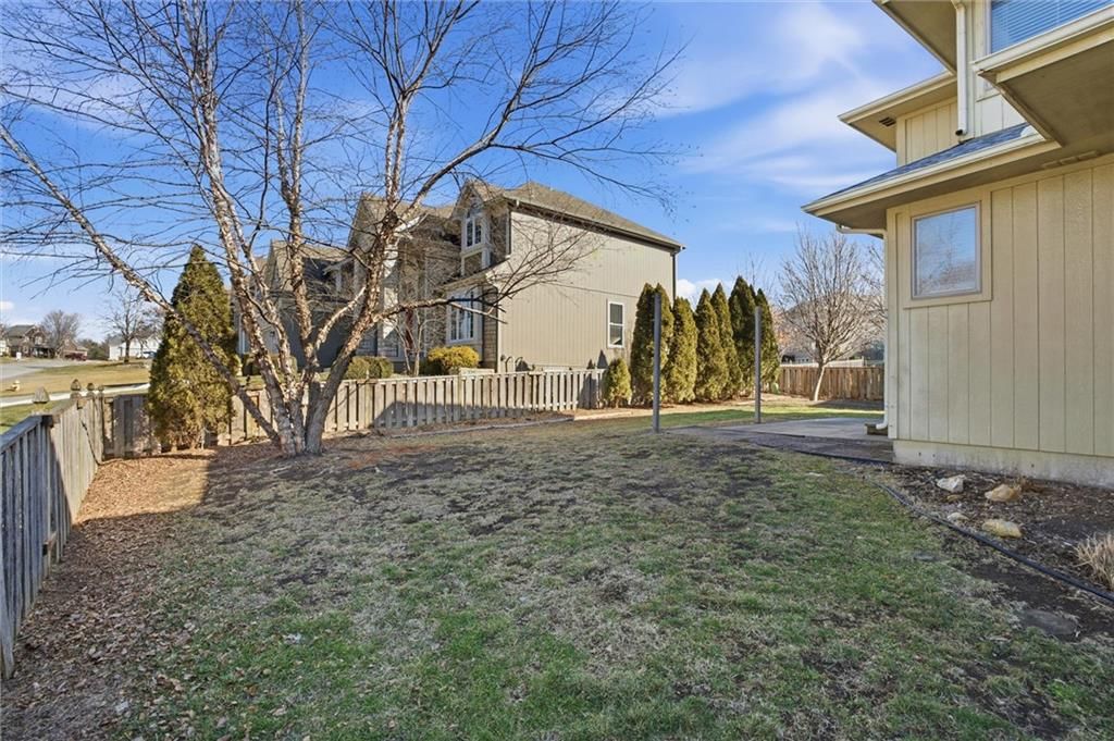 2300 Silver Spring Lane — photo 44