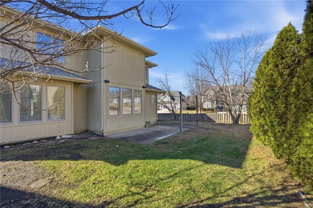 2300 Silver Spring Lane — photo 45