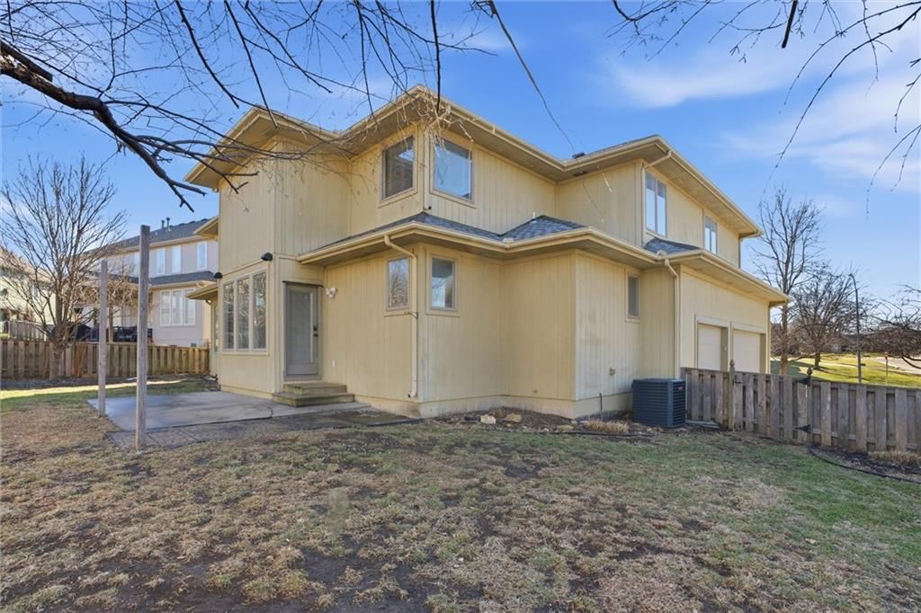 2300 Silver Spring Lane — photo 46