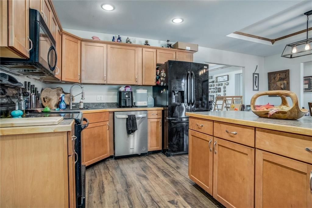 946 E Market Street — photo 11