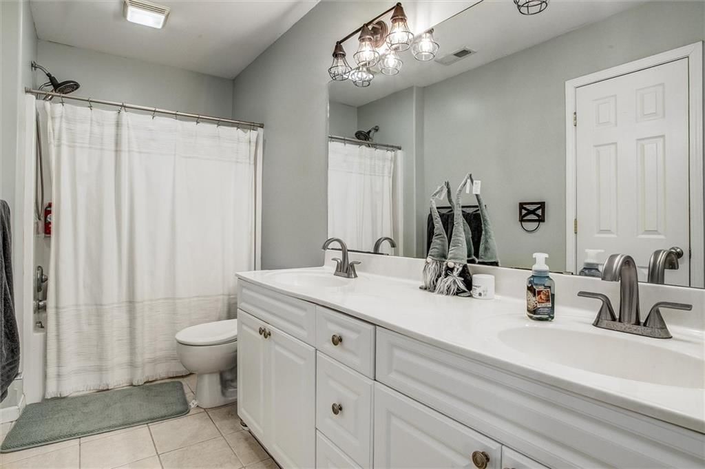 946 E Market Street — photo 19
