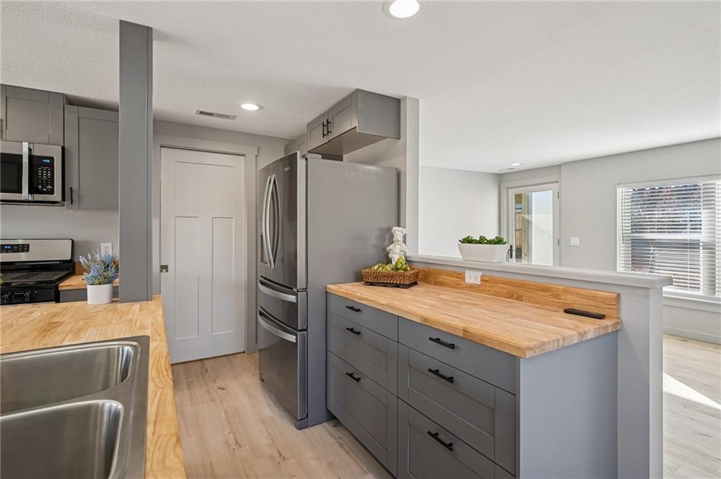 1109 S Woodbury Street — photo 12
