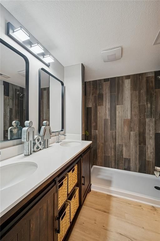 1109 S Woodbury Street — photo 19