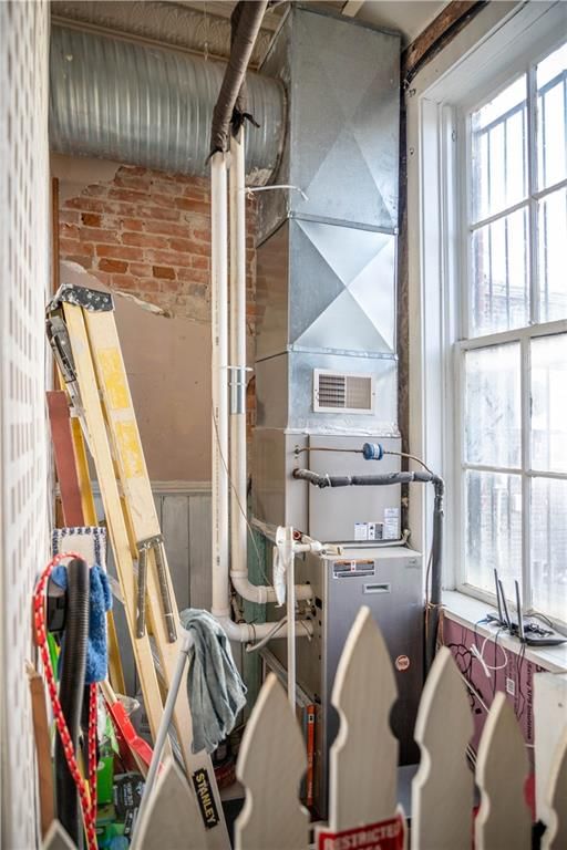 5 E North Street — photo 15