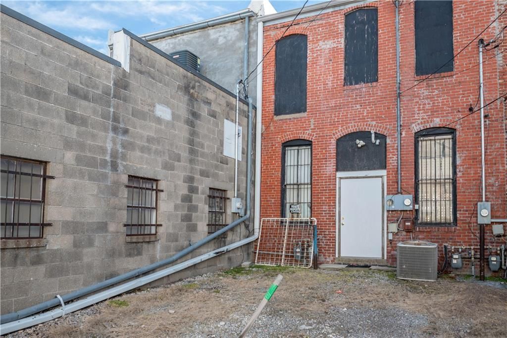 5 E North Street — photo 16