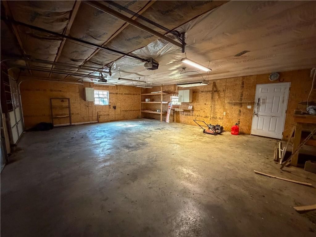6004 NE Amazonia Road — photo 35