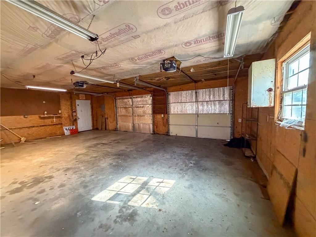 6004 NE Amazonia Road — photo 36