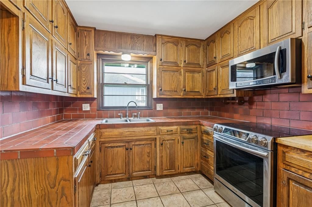 507 SW Stratford Road — photo 9