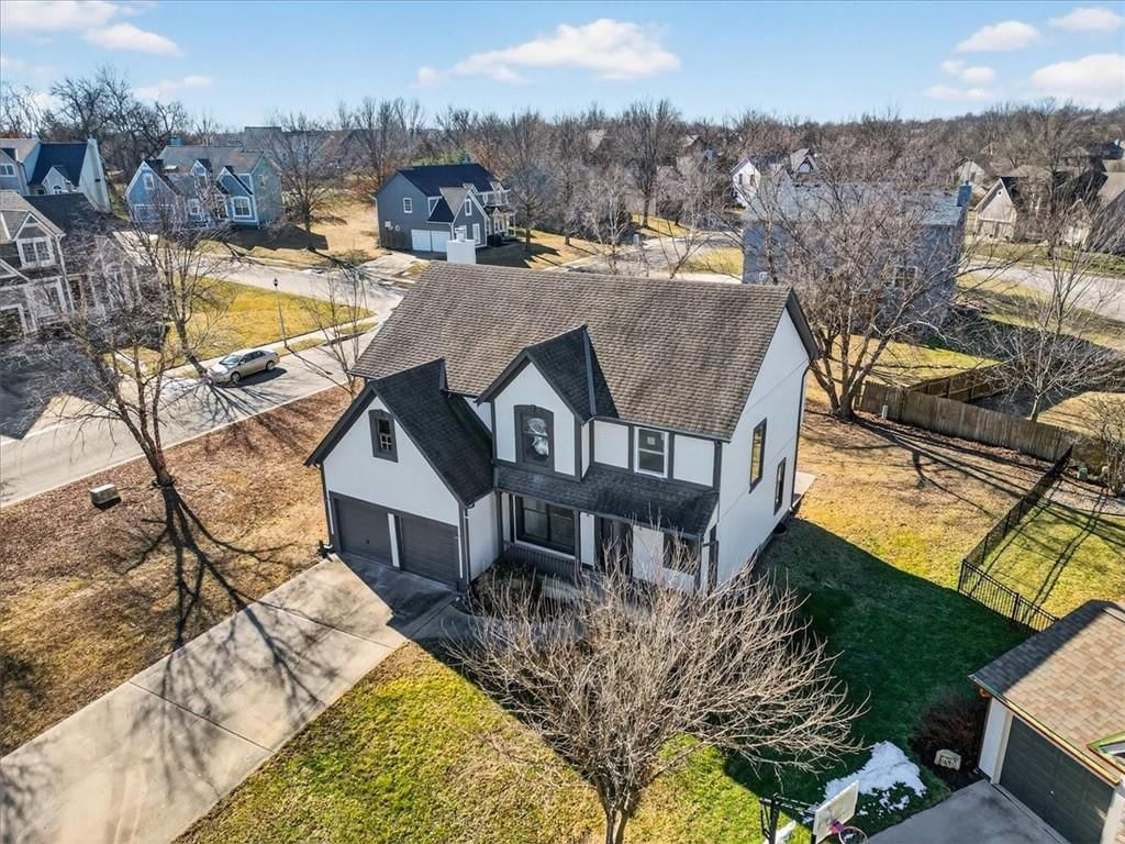 21526 W 51st Terrace — photo 4