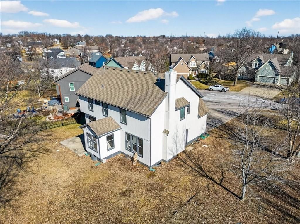 21526 W 51st Terrace — photo 9
