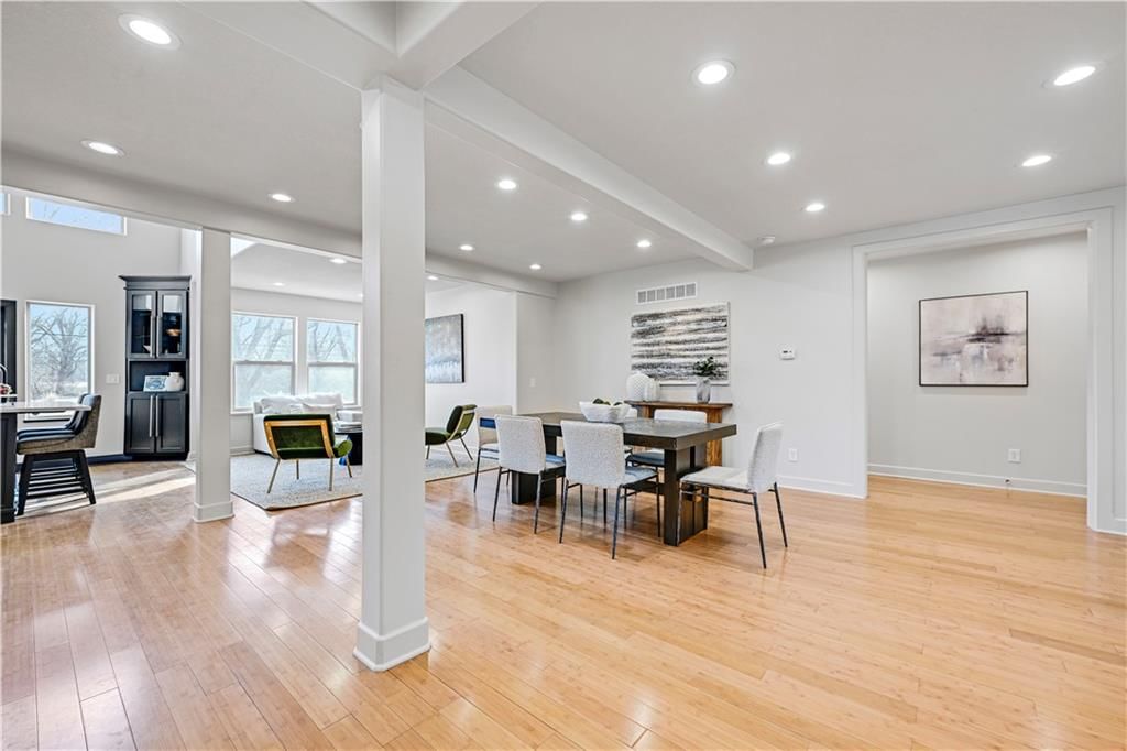 9515 Lee Boulevard — photo 11