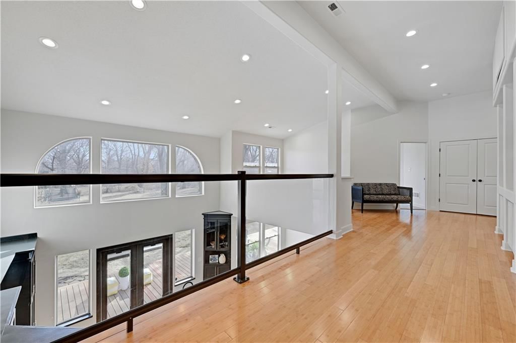 9515 Lee Boulevard — photo 29