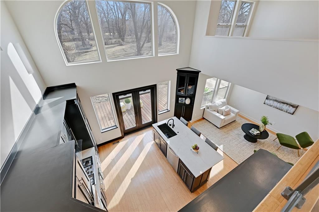 9515 Lee Boulevard — photo 30