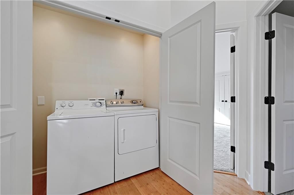 9515 Lee Boulevard — photo 33