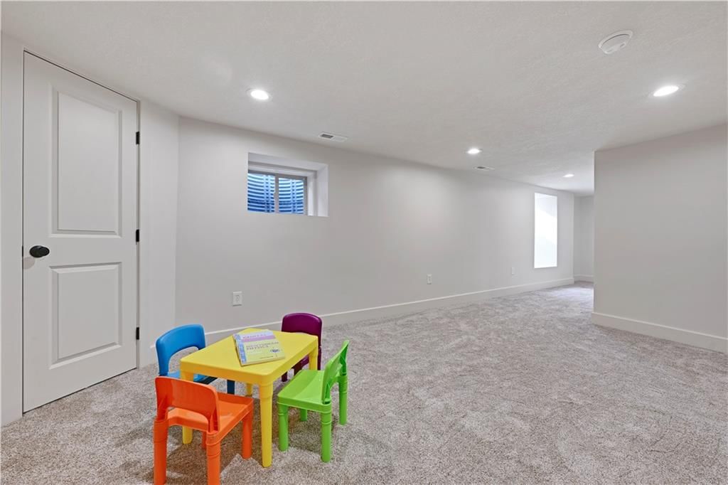 9515 Lee Boulevard — photo 43