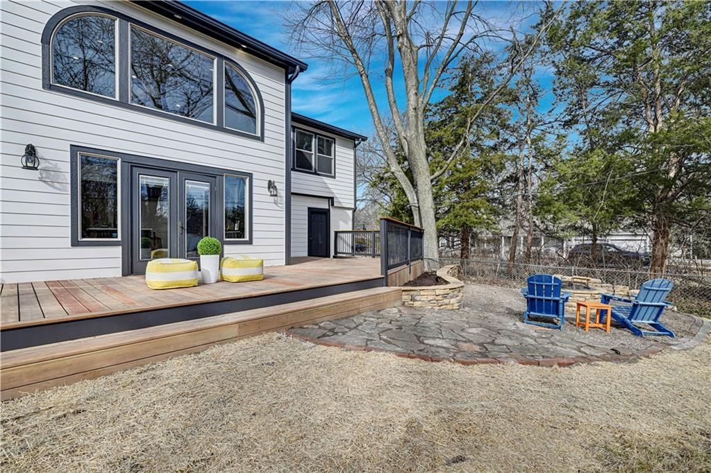 9515 Lee Boulevard — photo 47