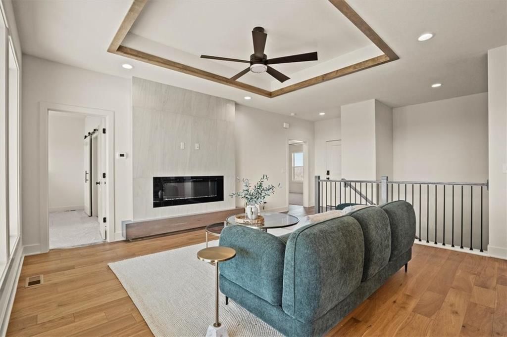 1227 Larkspur Place — photo 5