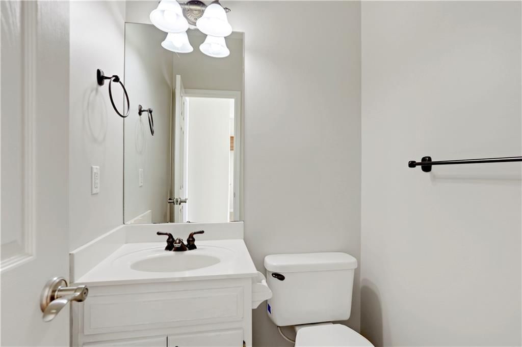 6715 W 148th Terrace — photo 9