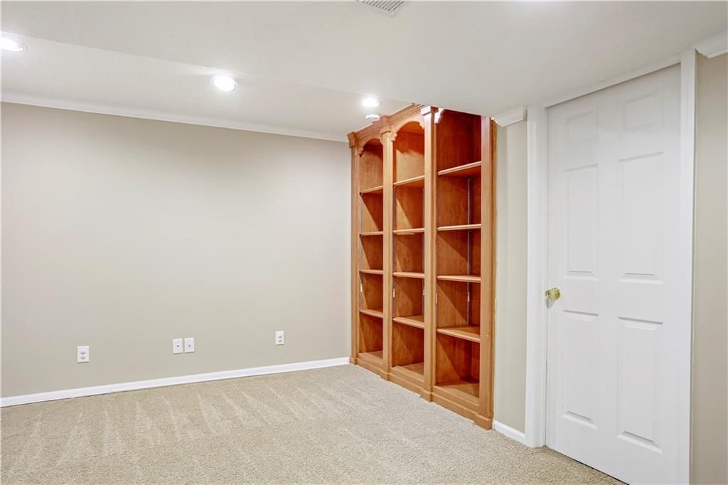 6715 W 148th Terrace — photo 12