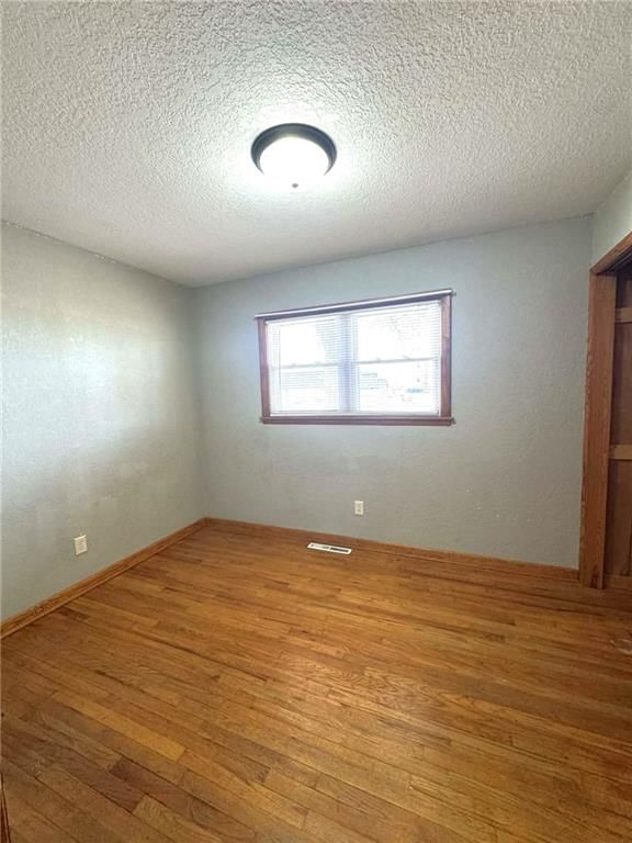 1409 College Drive — photo 5