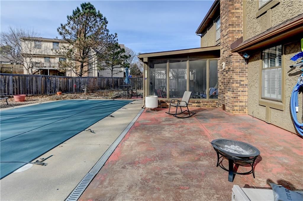6512 Widmer Road — photo 64