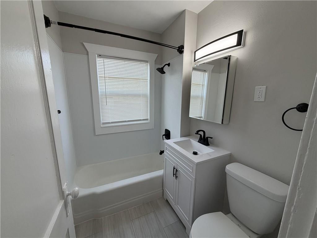 206 W 34th Street — photo 4