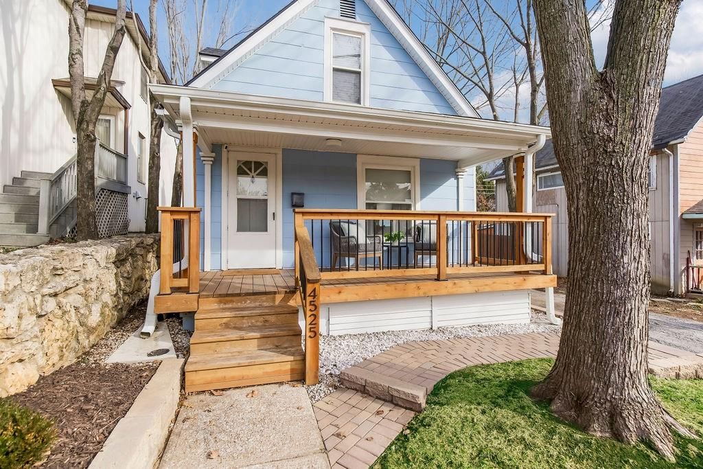 4525 Bell Street — photo 2