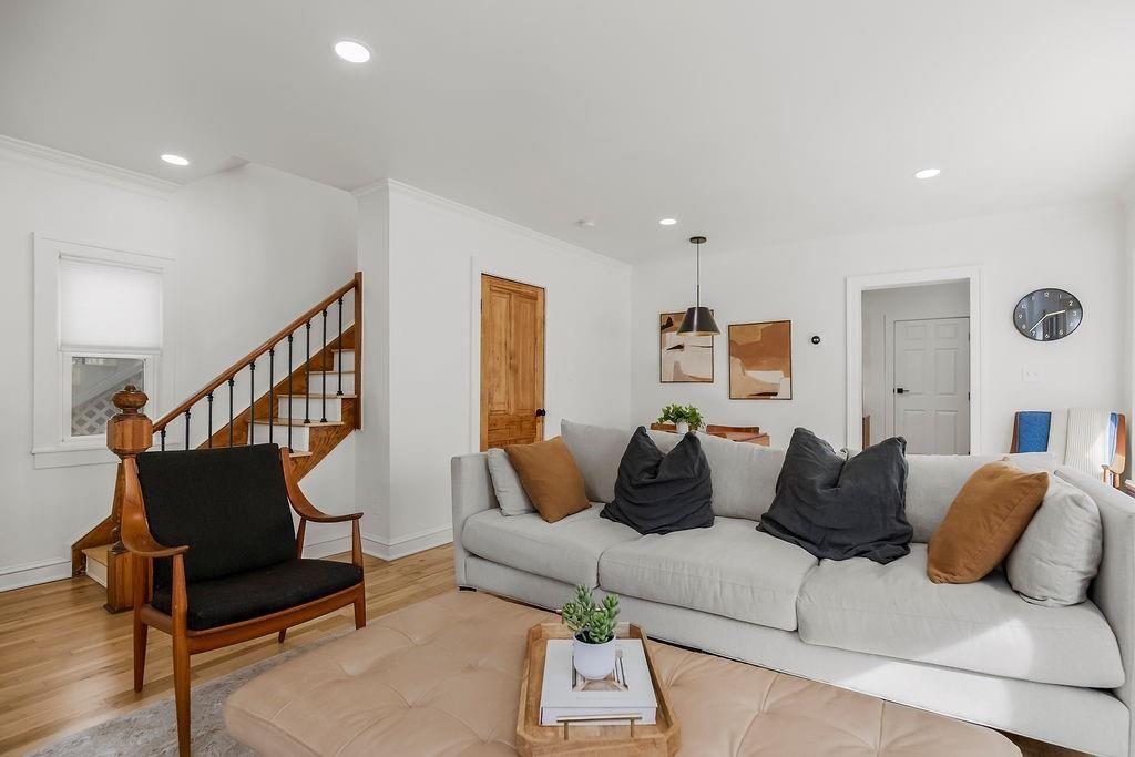 4525 Bell Street — photo 5