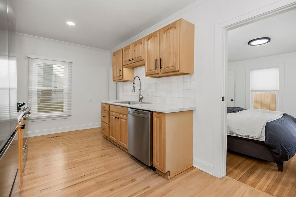 4525 Bell Street — photo 13