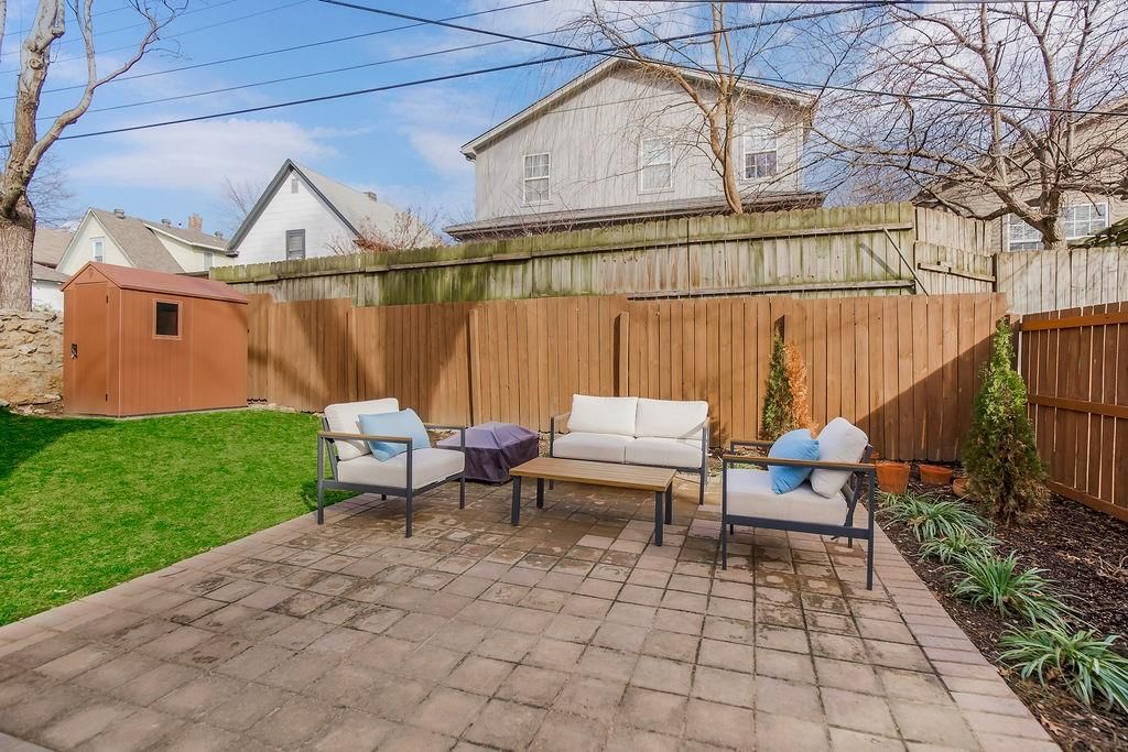 4525 Bell Street — photo 26