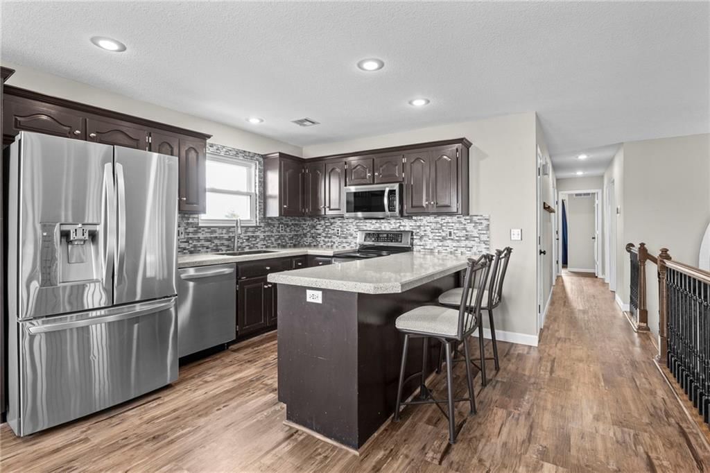 341 N Pine Street — photo 10