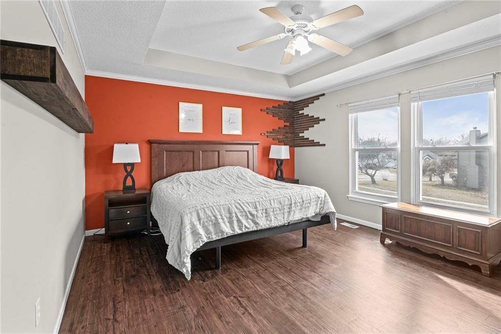341 N Pine Street — photo 13