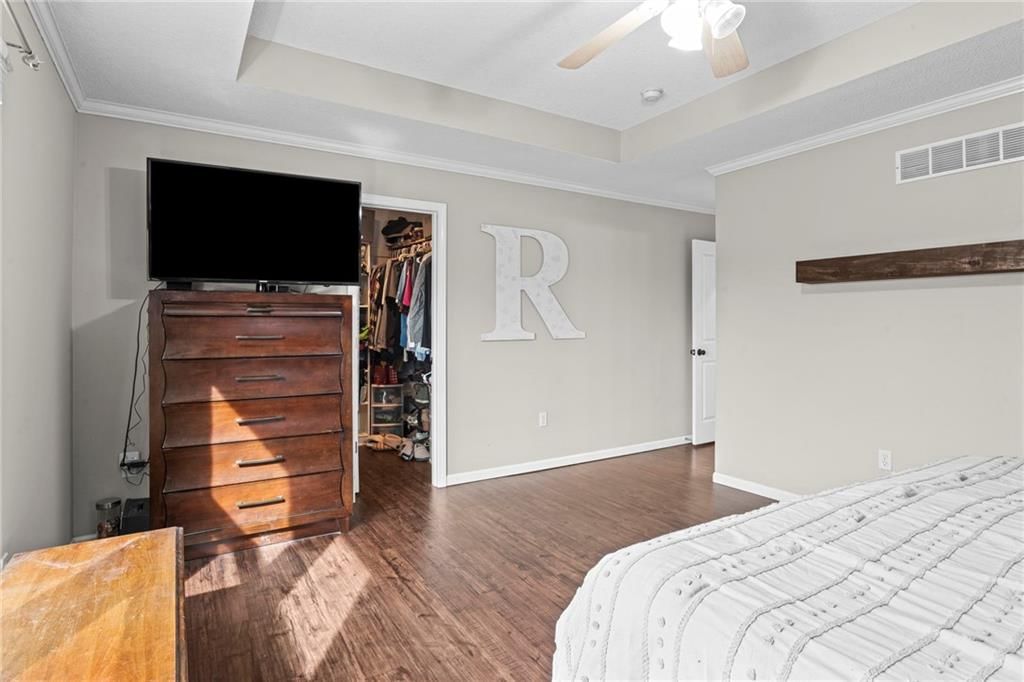 341 N Pine Street — photo 14