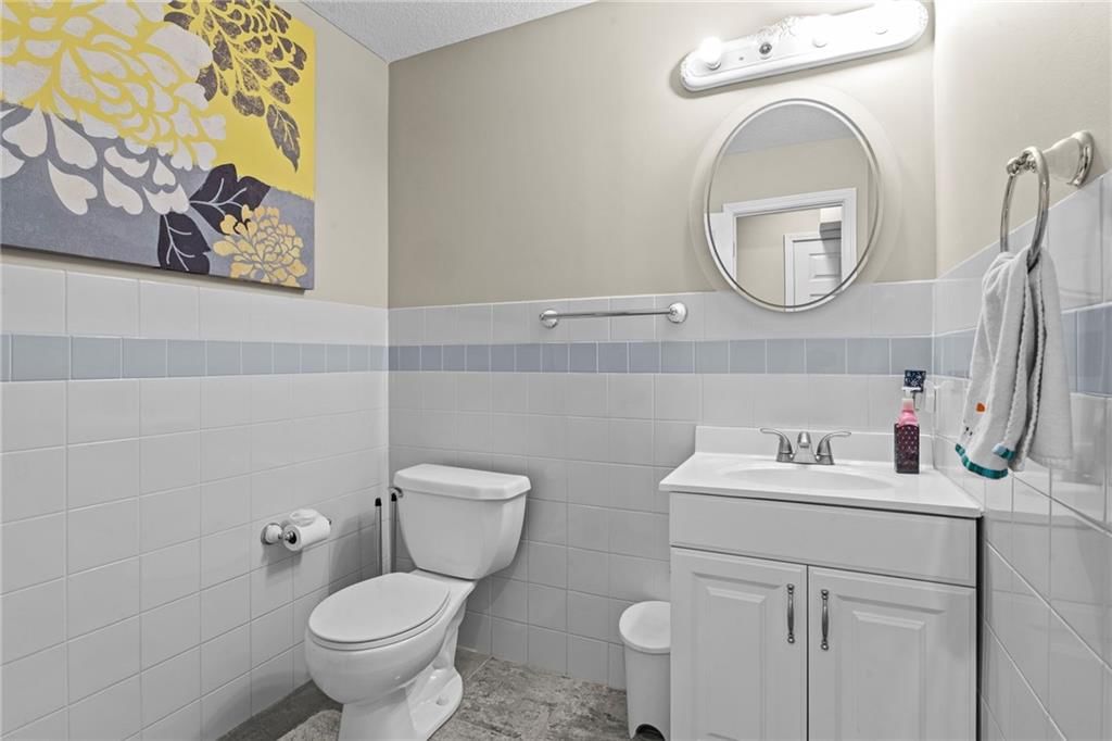 341 N Pine Street — photo 28