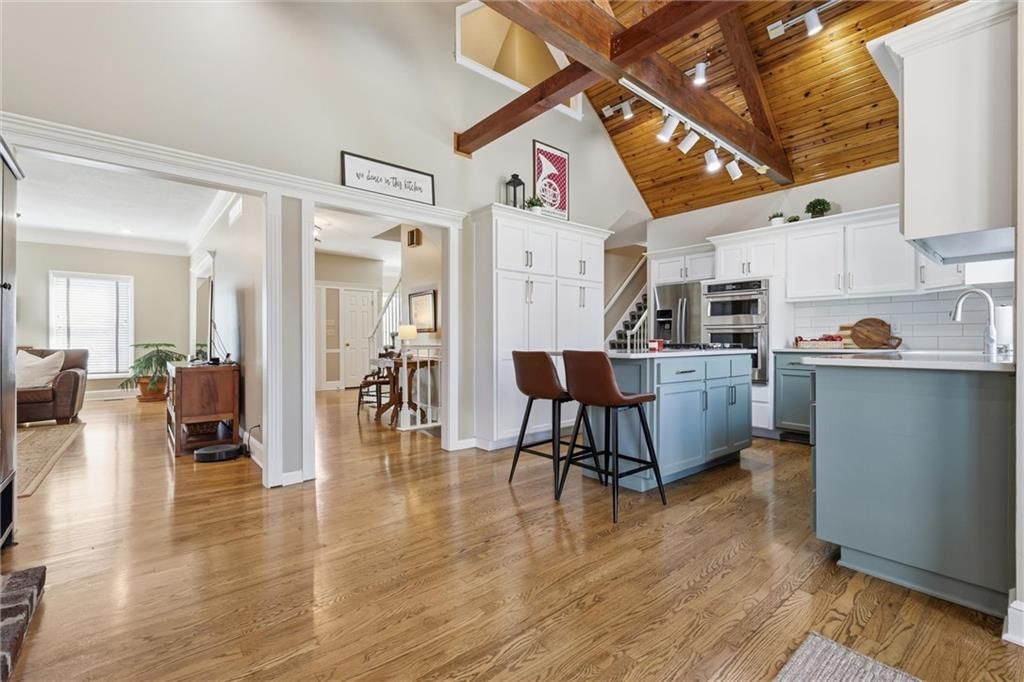 12526 Walmer Street — photo 9