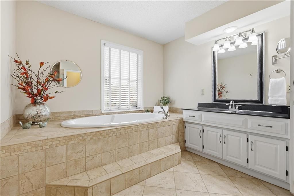 12526 Walmer Street — photo 21