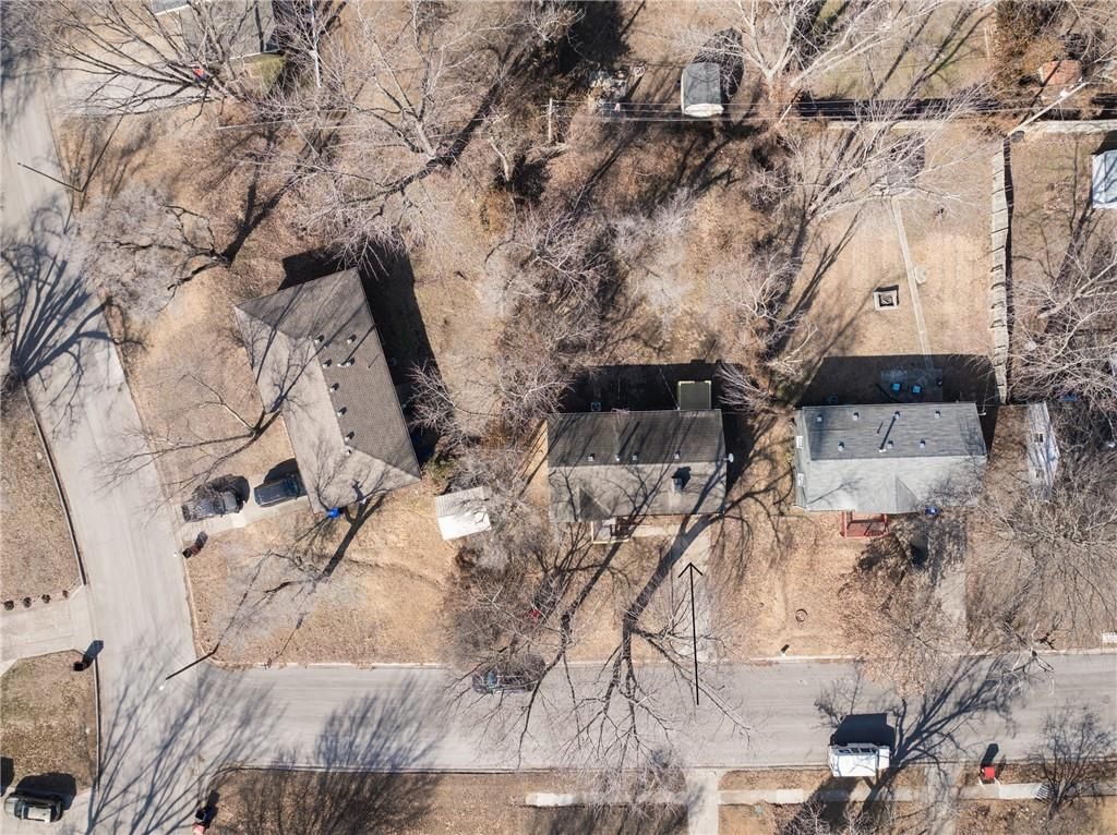 408 9th St Terrace — photo 36