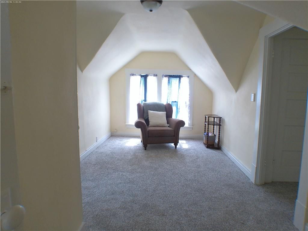 531 S Willow Street — photo 4